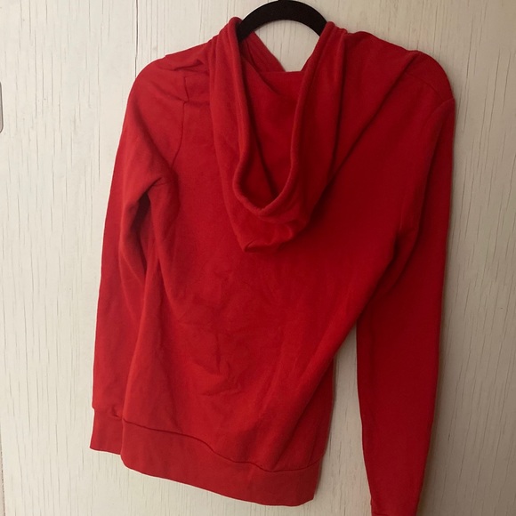 St. John’s University sweat shirt - Picture 2 of 3